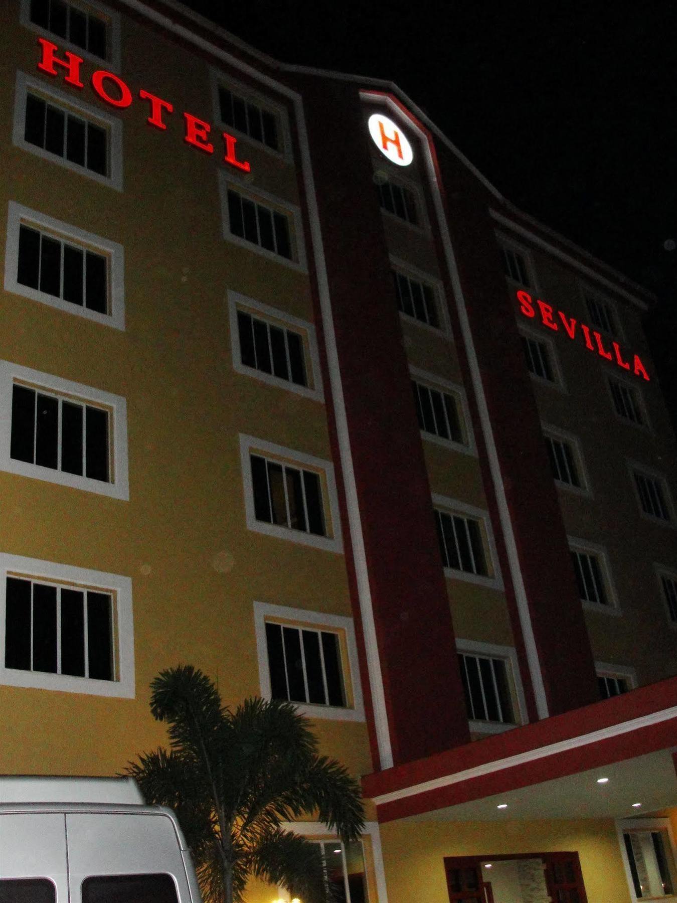Hotel Sevilla Usulutan Ngoại thất bức ảnh